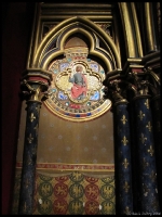 A scene in a small alcove in Sainte-Chapelle